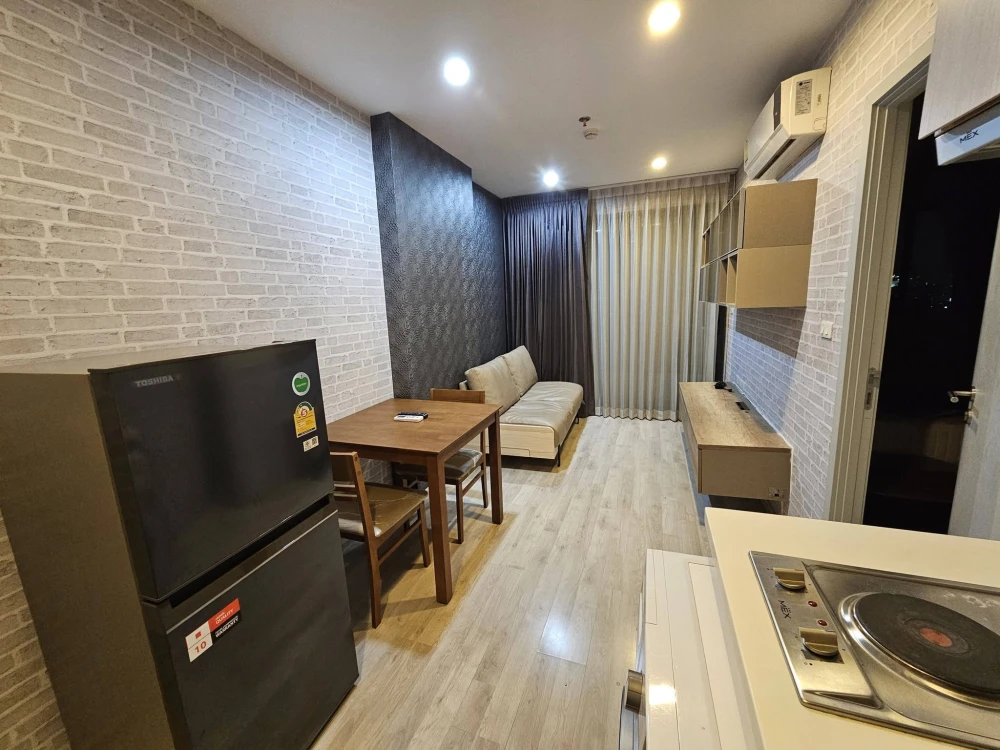 ให้เช่า IDEO MOBI Charan-Interchange ชั้น 11​ ติดรถไฟฟ้าบางขุนนนท์ ติดวอลเปเปอร์อย่างดีทั้งห้อง รีบจองเลย