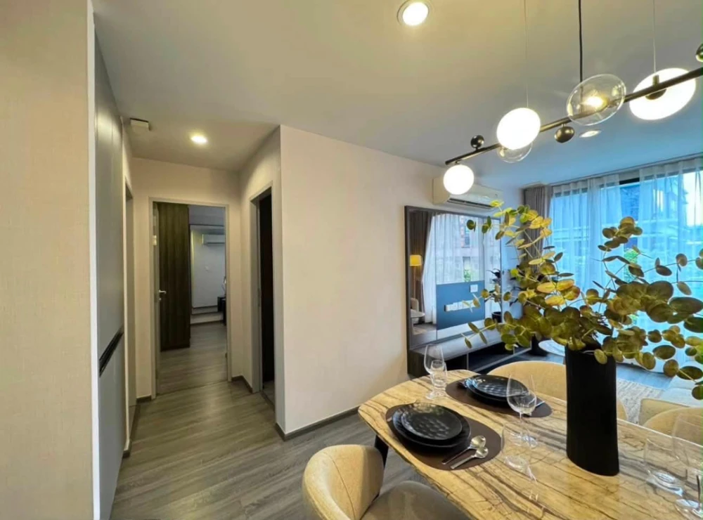 ให้เช่า IDEO MOBI Sukhumvit 40 คอนโดหรู 2 ห้องนอน วิวสวนและสระว่ายน้ำ เฟอร์นิเจอร์หรูหราครบครัน รีบจองเลย