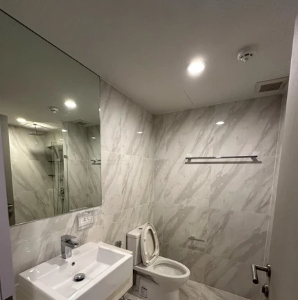 ให้เช่า Ideo Mobi Sukhumvit 40 ห้องกว้าง แต่งครบ น่าอยู่ จองเลย ด่วนๆ