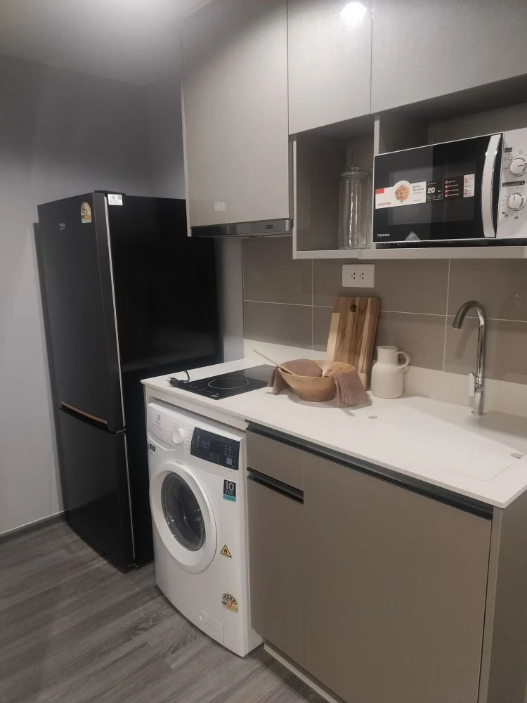 ให้เช่า Ideo Mobi Sukhumvit 40 ห้องชั้น 6 มาพร้อมเฟอร์นิเจอร์และเครื่องใช้ไฟฟ้าครบครัน จองด่วน