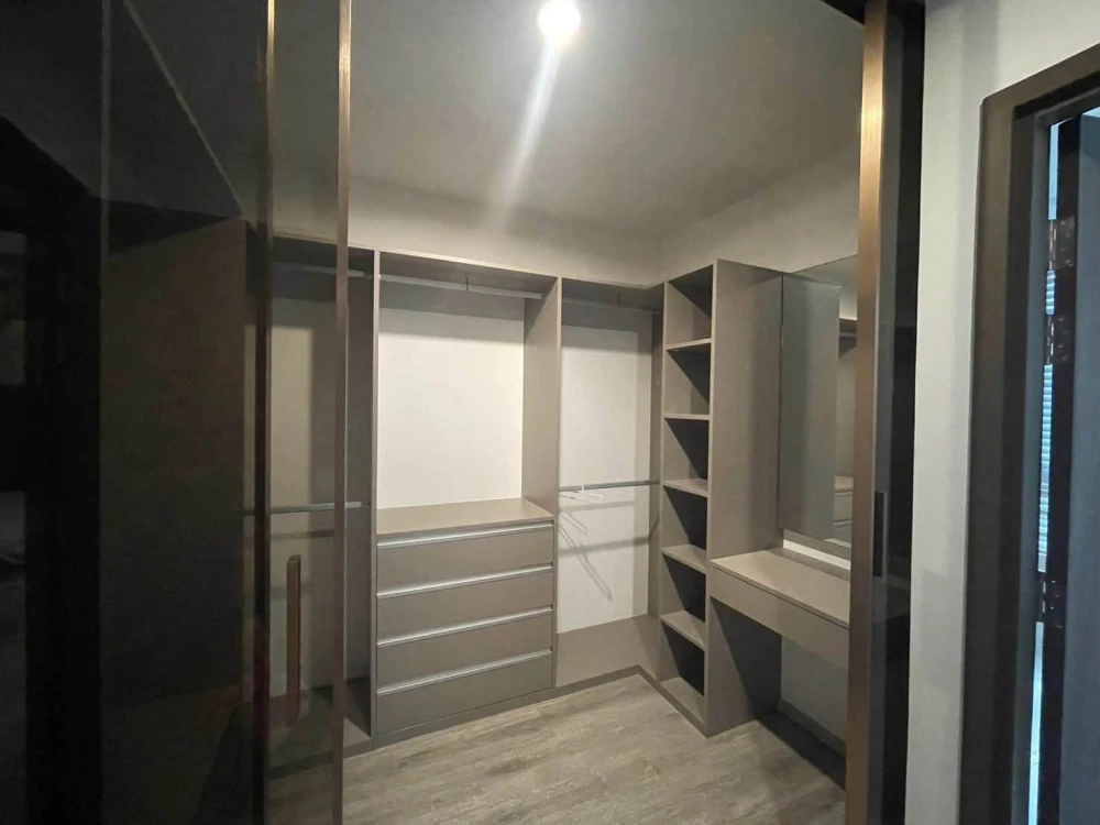 ให้เช่า IDEO MOBI SUKHUMVIT 66 ชั้น 15 city view ตกแต่งบิวท์อินเริ่ดๆ พร้อมย้ายเข้าอยู่ได้เลย
