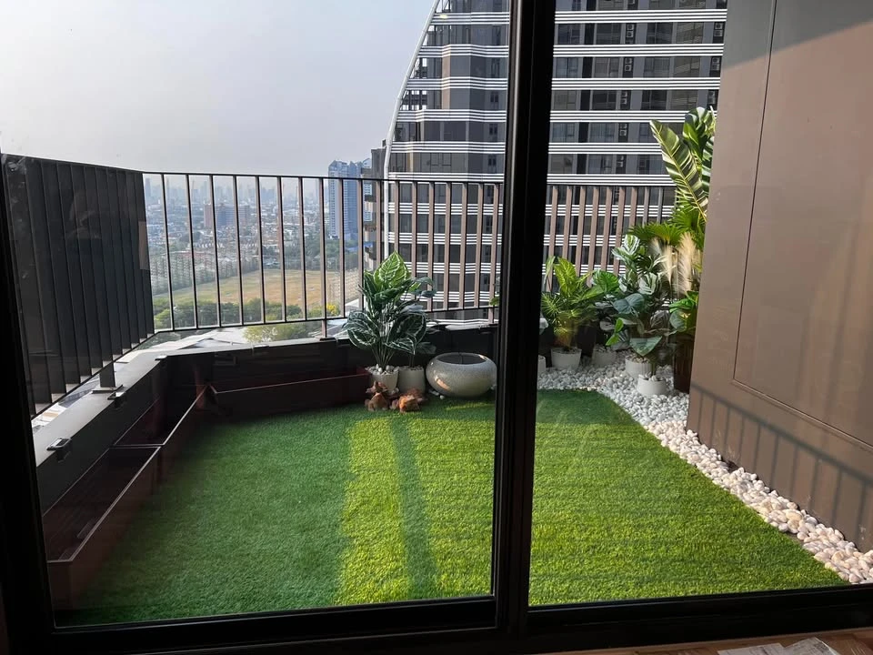 ให้เช่า Ideo mobi sukhumvit east point ห้องอยู่ชั้นสูง เฟอร์นิเจอร์ Build-in ดูดีน่าอยู่ แต่งครบพร้อมอยู่