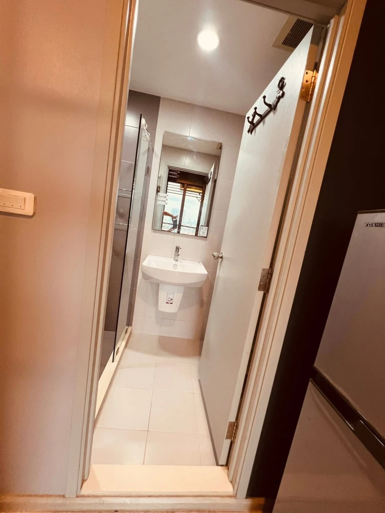ให้เช่า Ideo Mobi Sukhumvit Eastgate ห้องชั้นสูง เฟอร์ + เครื่องใช้ไฟฟ้าครบครัน รีบจองเลยอย่าพลาด+++