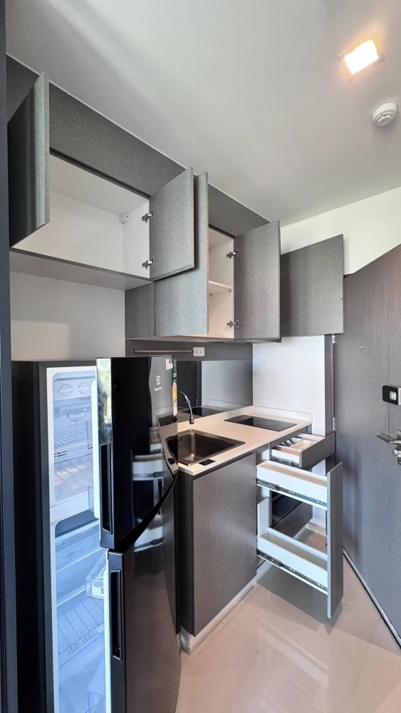 ให้เช่า Ideo New Rama 9 ชั้น 15 วิวโล่ง มีระเบียง รับแสงดี ขนาดพอดี อยู่สบาย เดินทางสะดวก จองเลย