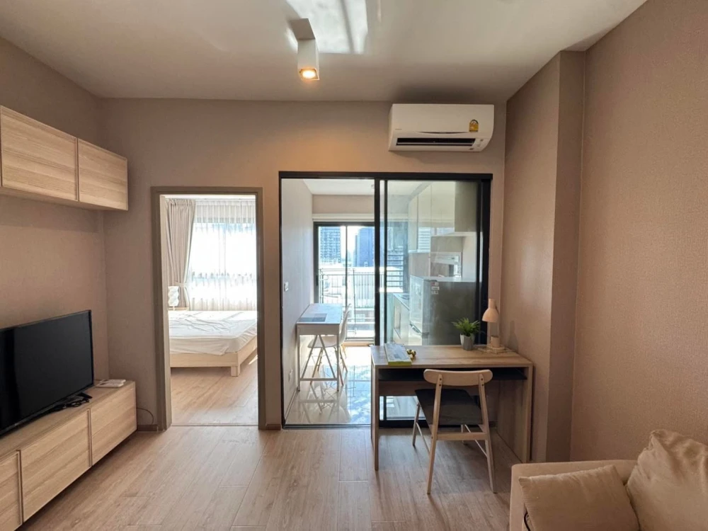 ให้เช่า Ideo New Rama 9 ห้องมุมคนไม่พลุกพล่าน ตกแต่งคุมโทน มาพร้อมเฟอร์นิเจอร์ครบครัน จองเลย