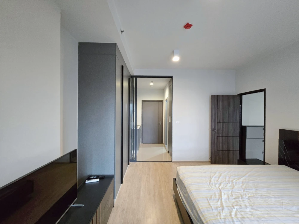 ให้เช่า IDEO new Rama 9 ห้องมุม เงียบสงบ เป็นส่วนตัว วิวเมือง สวย รับลมดีมาก ต้องจัดแล้ว
