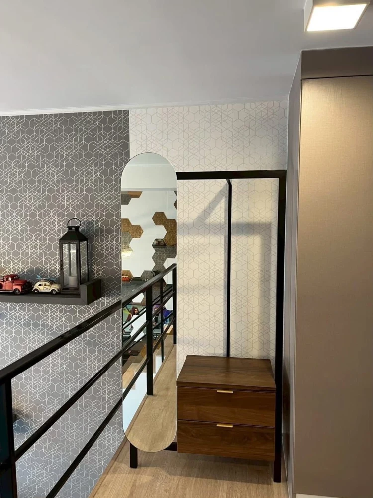 ให้เช่า Ideo New Rama 9 ห้องเพดานสูง โปร่งโล่ง ติดวอลเปเปอร์อย่างดี เฟอร์และเครื่องใช้ไฟฟ้าครบครัน ห้ามพลาด