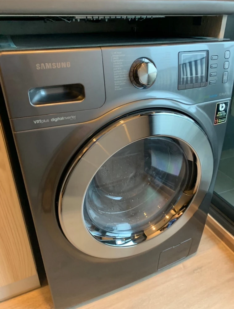 ให้เช่า Ideo O2 ห้องกว้างพื้นที่ใช้สอยเยอะ ตกแต่งคุมโทน บิ้วอินอย่างดี เฟอร์นิเจอร์ครบครัน จองเลยตอนนี้