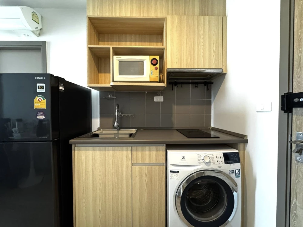 ให้เช่า IDEO O2 ห้องอยู่ชั้นสูงมากๆ วิวห้องหันไปทางวิวโค้งแม่น้ำเจ้าพระยา  มีเฟอร์นิเจอร์และเครื่องใช้ไฟฟ้าครบ จองเลย