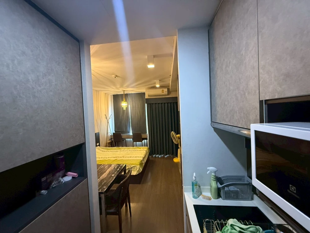 ให้เช่า IDEO Phahol-Jatujak ห้องพร้อมอยู่ เฟอร์พร้อม ชั้นสูง จองเลย