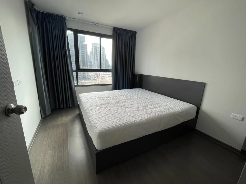 ให้เช่า IDEO Phahol-Jatujak 1 ห้องนอน 1 ห้องน้ำ ชั้น 16 เฟอร์ครบ วิวเมืองสวย ห้ามพลาด