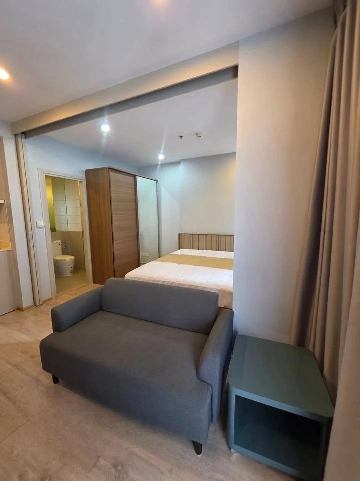 ให้เช่า IDEO Q CHULA-SAMYAN อยู่อาศัยแบบสบายๆ ด้วยเตียงนอน King size และเครื่องใช้ไฟฟ้ามีให้ครบครัน ใช้ของดี มีคุณภาพ