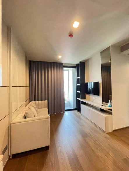 ให้เช่า Ideo Q Sukhumvit 36 ห้องกว้างพื้นที่ใช้สอยเยอะ บิ้วอินหัวเตียงอย่างดี เดินทางสะดวก รีบจองเลยตอนนี้จ้า