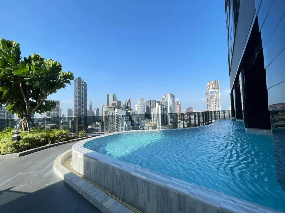 ให้เช่า Ideo Q Sukhumvit 36 ห้องกว้างพื้นที่ใช้สอยเยอะ บิ้วอินหัวเตียงอย่างดี เดินทางสะดวก รีบจองเลยตอนนี้จ้า
