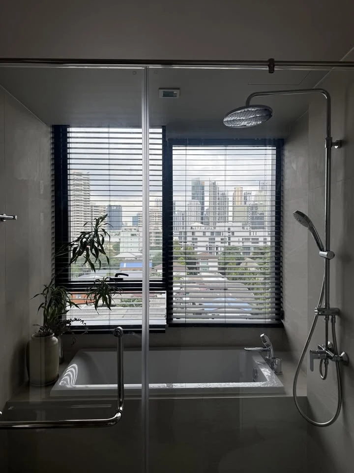 ให้เช่า Ideo Q Sukhumvit 36 2 ห้องนอน พื้นที่ใช้สอยเยอะ สิ่งอำนวยความสะดวกครบครัน ไม่จองไหวหรอ