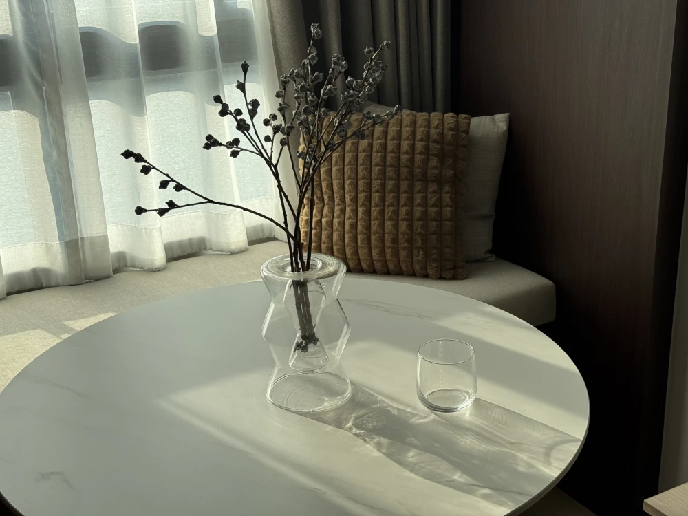 ให้เช่า IDEO RAMA 9–ASOKE ห้องเพดานสูงโปร่งโล่ง เฟอร์นิเจอร์ครบครัน แต่งสวย จองเลย