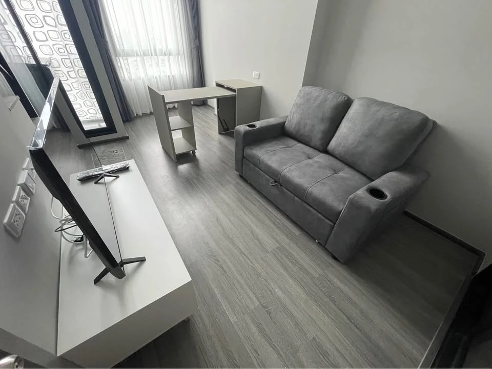 ให้เช่า Ideo Ramkhamhaeng - Lam Sali Station ห้องแต่งน่าอยู่ ชั้น 32 วิวรถไฟฟ้า รีบมาจองได้แล้ววันนี้ อย่ารอช้า