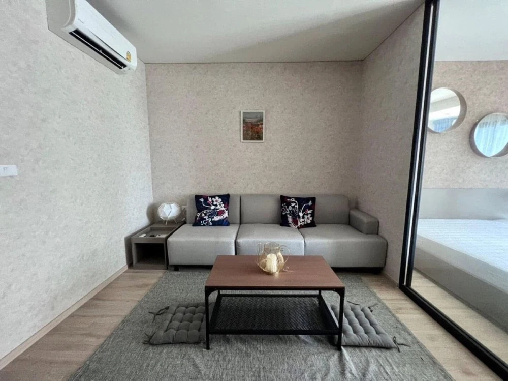 ให้เช่า Ideo Sathorn-Wongwian Yai ชั้น 19 ห้องแต่งครบ พร้อมอยู่ สนใจรีบจองเลย