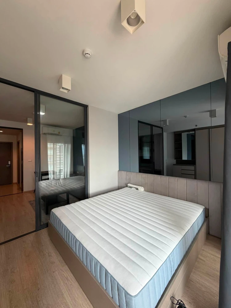 ให้เช่า Ideo Sathorn-Wongwian Yai ห้องแต่งสวย บิวท์อินเฟอร์นิเจอร์อย่างดี จองเลย