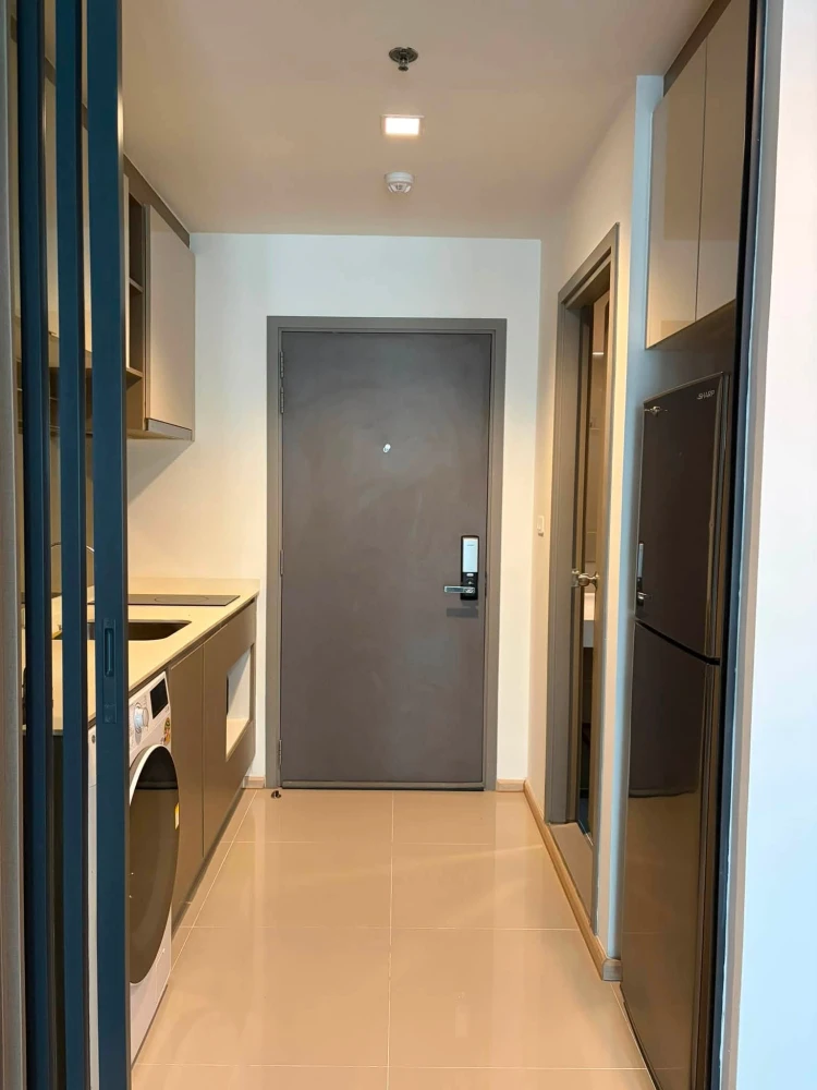ให้เช่า Ideo Sathorn-Wongwian Yai ห้องแต่งสวย บิวท์อินเฟอร์นิเจอร์อย่างดี จองเลย