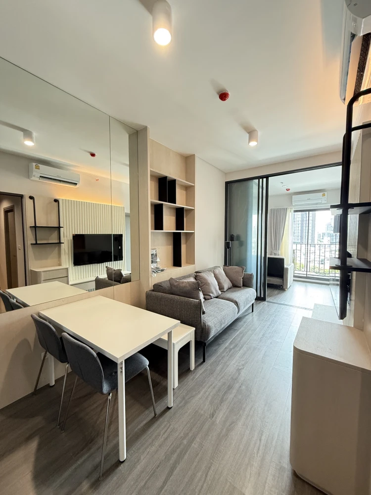 ให้เช่า IDEO Sukhumvit - Rama4 ชั้น 11 แบบ 1 ห้องนอน + 1 ห้องอเนกประสงค์ ตกแต่งครบ [สไตล์โมเดิร์น] จองเลย
