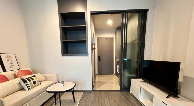 ให้เช่า Ideo Sukhumvit - Rama4 ชั้น 25 ห้องกั้น แต่งครบ น่าอยู่ จองเลย