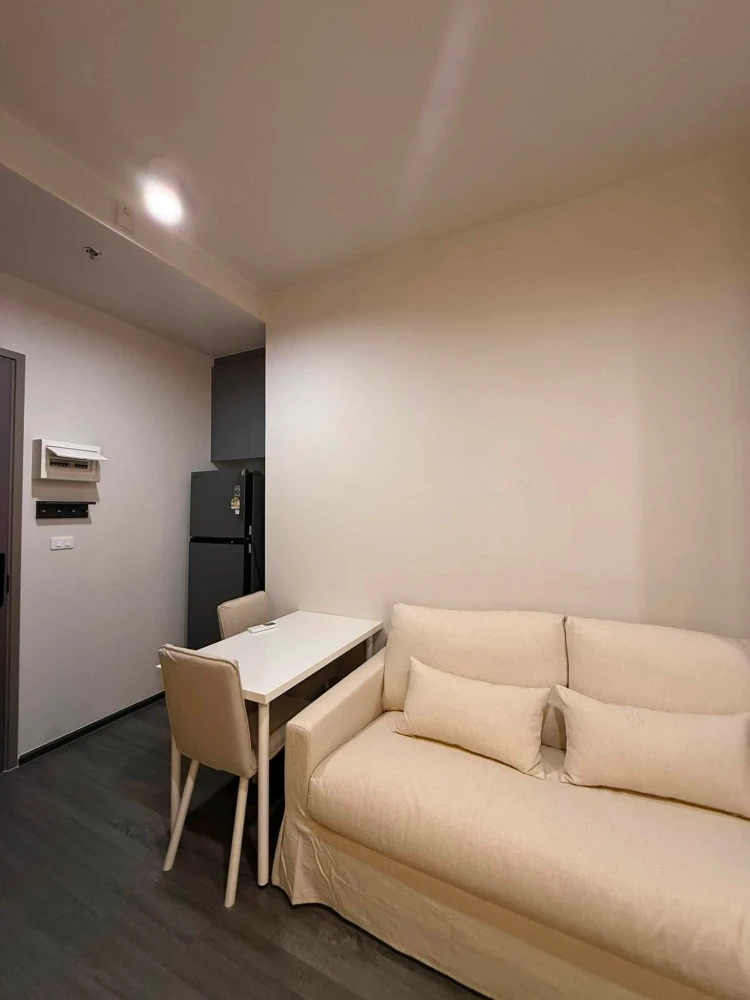 ให้เช่า Ideo Sukhumvit - Rama4 ห้องชั้น 27 เฟอร์นิเจอร์บิวท์อินอย่างดี แต่งสวยครบครัน รีบจองเลย