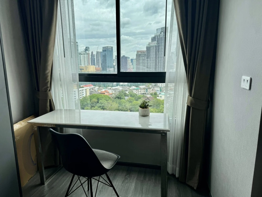 ให้เช่า Ideo Sukhumvit - Rama4 ห้องสตูดิโอ มาพร้อมเฟอร์และเครื่องใช้ไฟฟ้าครบครัน รีบจองด่วนๆเลย