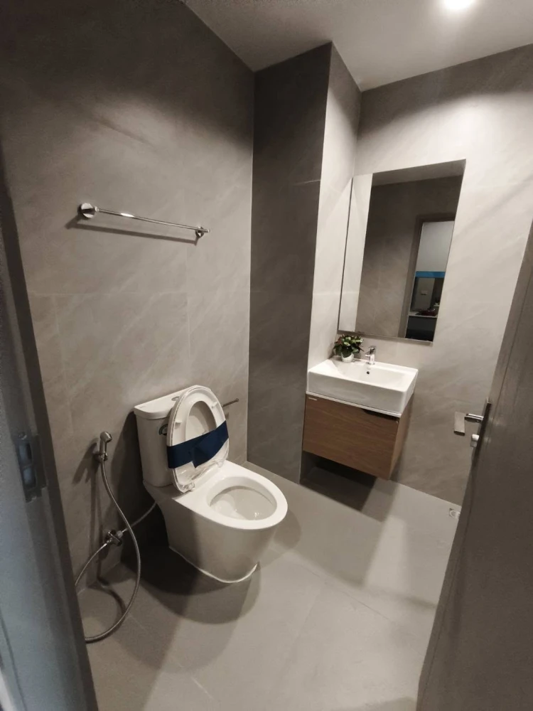 ให้เช่า IDEO Sukhumvit - Rama4 ห้องอยู่ชั้น 22 สูงมากๆ รับลมดีสุดๆ ตกแต่งครบครันพร้อมเครื่องใช้ไฟฟ้า รีบจองเลย