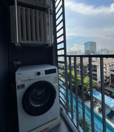 ให้เช่า Ideo Sukhumvit 93 ชั้น 9 วิวสระ แต่งครบ สนใจจองเลย ห้ามพลาด