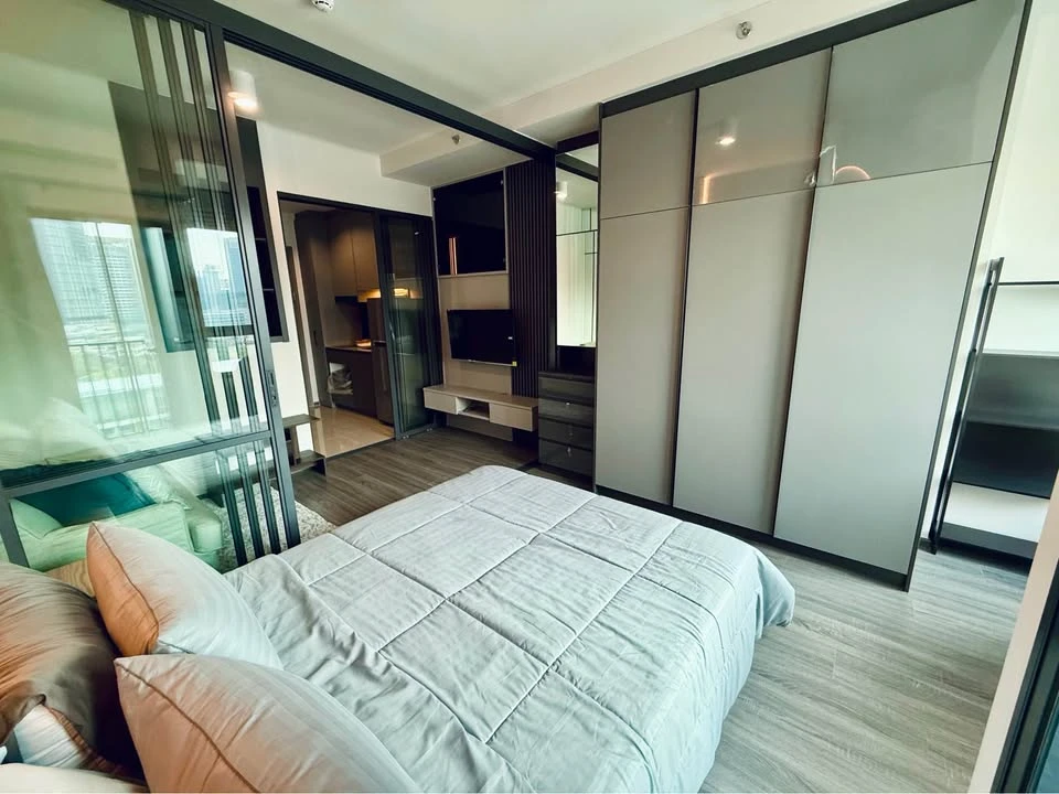 ให้เช่า Ideo Sukhumvit–Rama 4 ห้องน่าอยู่ บิ้วอินภายในอย่างดี ห้องกว้างอยู่สบาย ดีแบบนี้รีบจองเลย+++
