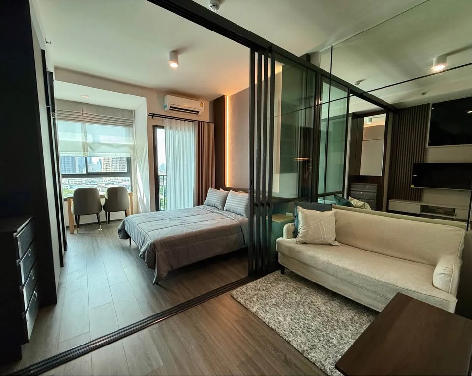 ให้เช่า Ideo Sukhumvit–Rama 4 ห้องน่าอยู่ บิ้วอินภายในอย่างดี ห้องกว้างอยู่สบาย ดีแบบนี้รีบจองเลย+++