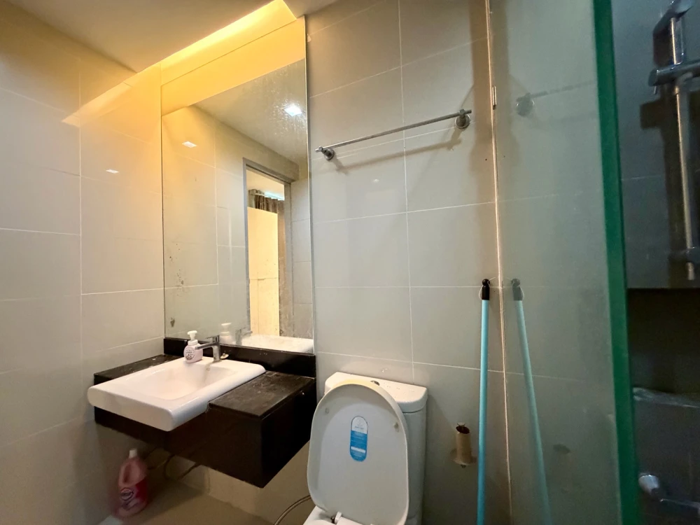 ให้เช่า Ideo Verve Ratchaprarop 2 ห้องนอน แต่งครบ สนใจจองเลย ห้ามพลาด