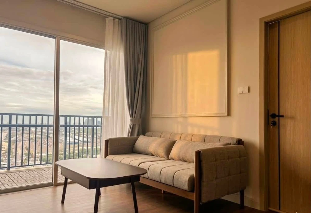 ให้เช่า Intro พหลโยธิน-ประดิพัทธ์ ห้องมุม 1 bedroom ตกแต่งครบ 100% มี bathtub พร้อมวิวเมืองเริ่ดๆ ต้องจอง