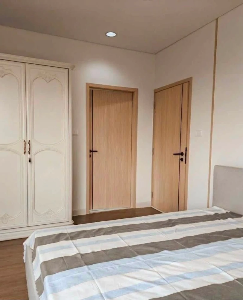 ให้เช่า Intro พหลโยธิน-ประดิพัทธ์ ห้องมุม 1 bedroom ตกแต่งครบ 100% มี bathtub พร้อมวิวเมืองเริ่ดๆ ต้องจอง