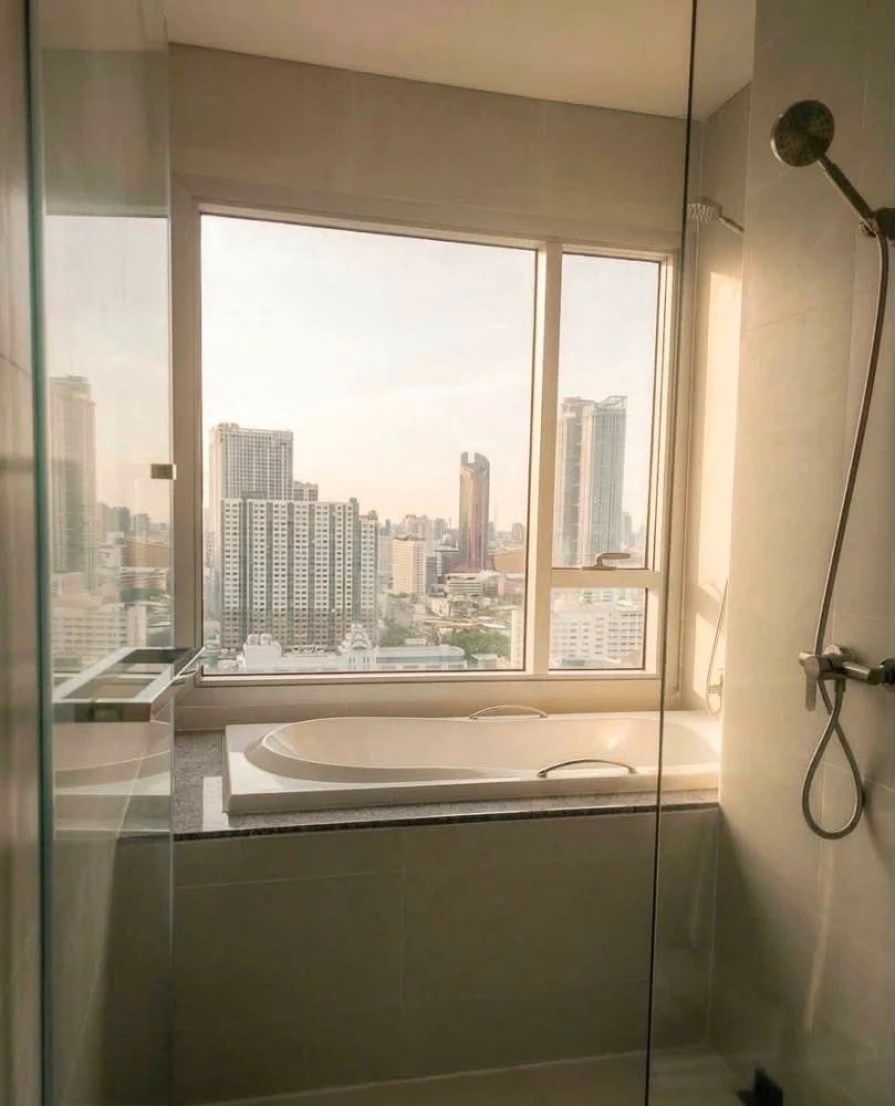 ให้เช่า Intro พหลโยธิน-ประดิพัทธ์ ห้องมุม 1 bedroom ตกแต่งครบ 100% มี bathtub พร้อมวิวเมืองเริ่ดๆ ต้องจอง