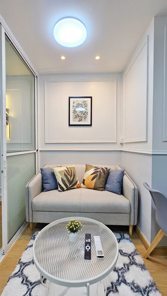 ให้เช่า Iris Avenue Onnuch – Wongwan ห้องน่าอยู่ ชั้น 8 ตกแต่งคุมโทน เฟอร์ครบครัน จองเลย