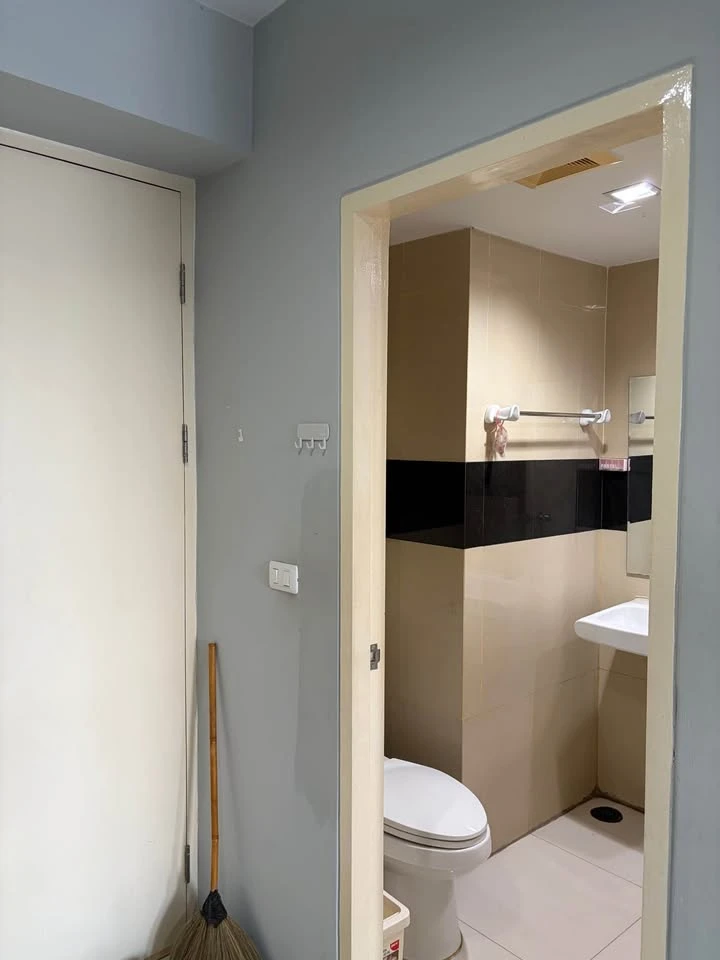 ให้เช่า Iris Avenue Onnuch – Wongwan ห้องพร้อมอยู่ เฟอร์พร้อม มาแต่ตัวเข้าอยู่ได้เลย!!!