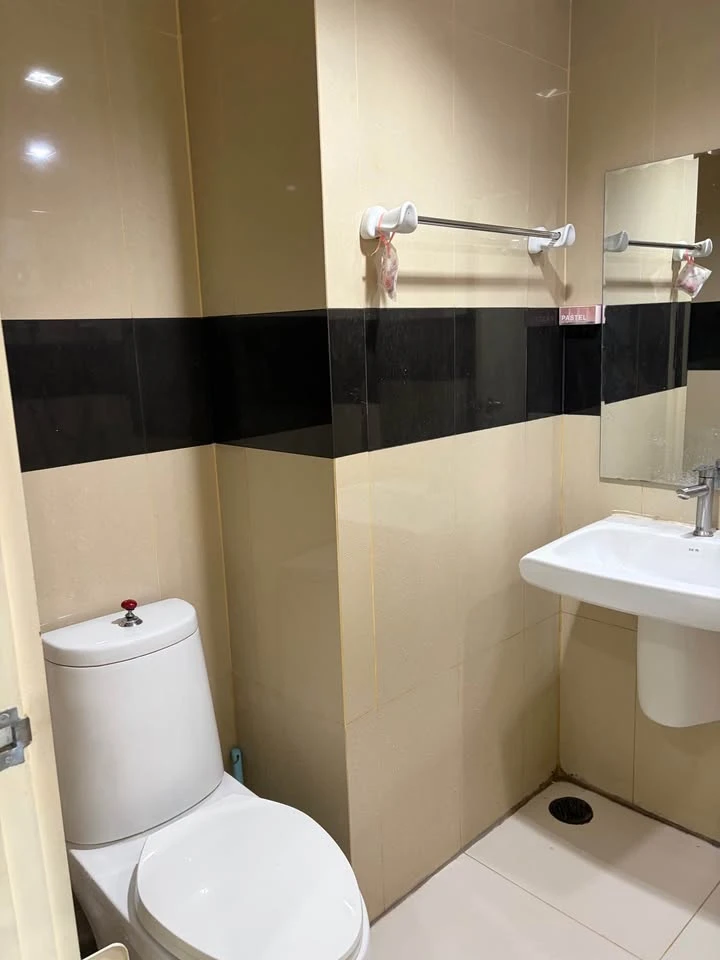 ให้เช่า Iris Avenue Onnuch – Wongwan ห้องพร้อมอยู่ เฟอร์พร้อม มาแต่ตัวเข้าอยู่ได้เลย!!!