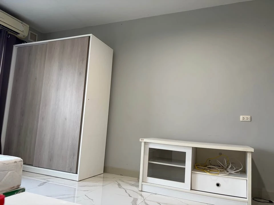 ให้เช่า Iris Avenue Onnuch – Wongwan ห้องพร้อมอยู่ เฟอร์พร้อม มาแต่ตัวเข้าอยู่ได้เลย!!!