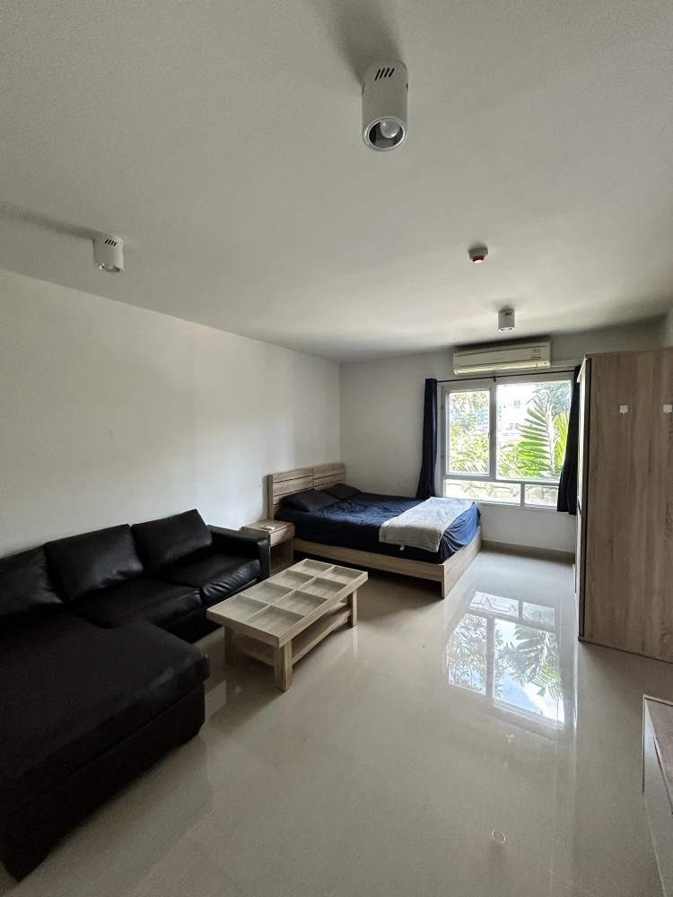 ให้เช่า Iris Avenue Onnuch – Wongwan ห้องพร้อมอยู่ เฟอร์ เครื่องใช้ไฟฟ้าครบ รีบมาจองก่อนพลาดโอกาส