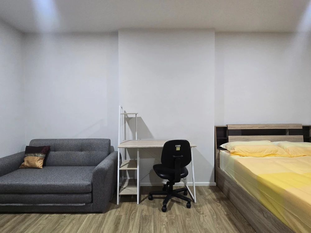 ให้เช่า ISSI Condo Suksawat ชั้น 19 วิวสระว่ายน้ำ ห้องโปร่ง วิวสวย สนใจจองเลย