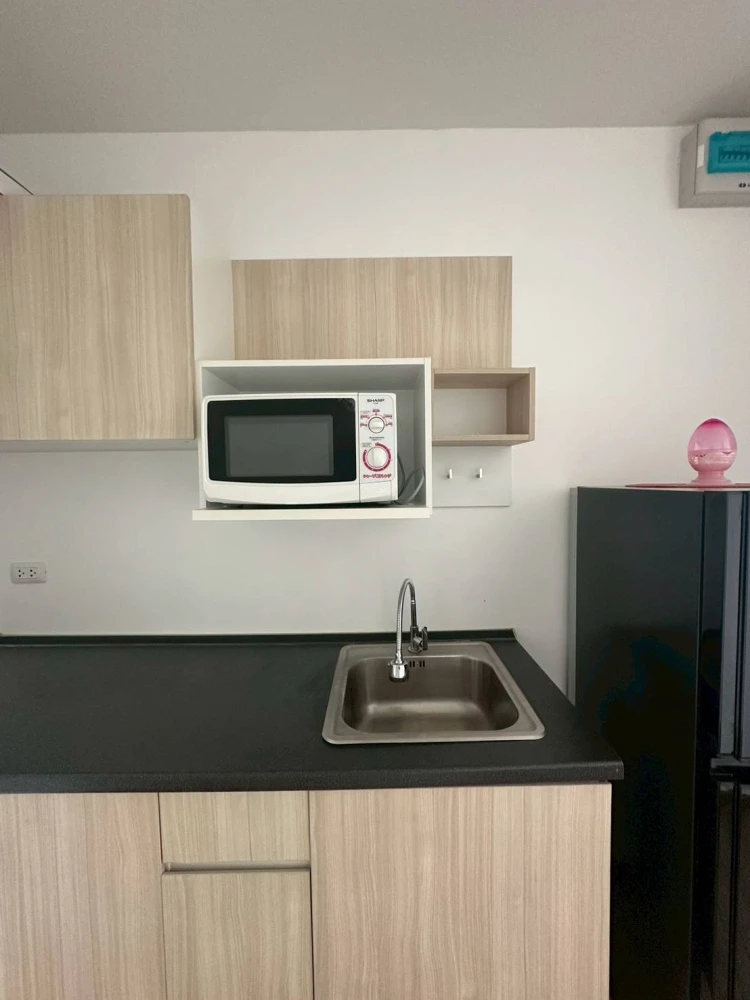 ให้เช่า J Condo Sathorn-Kallaprapruk ห้องน่าอยู่ ชั้น 24 พื้นที่ใช้สอยเยอะ สิ่งอำนวยความสะดวกครบครัน รีบจองเลยตอนนี้