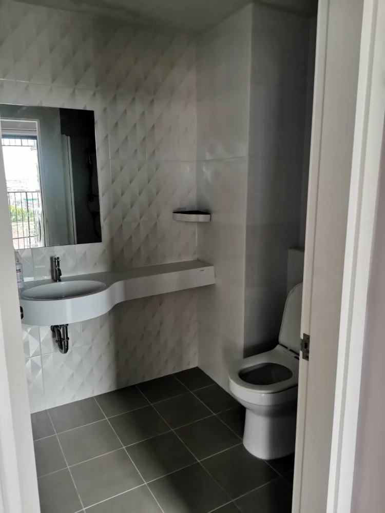 ให้เช่า J Condo Sathorn-Kallaprapruk ห้องพร้อมอยู่ สิ่งอำนวยความสะดวกครบครบ มาจองเลย