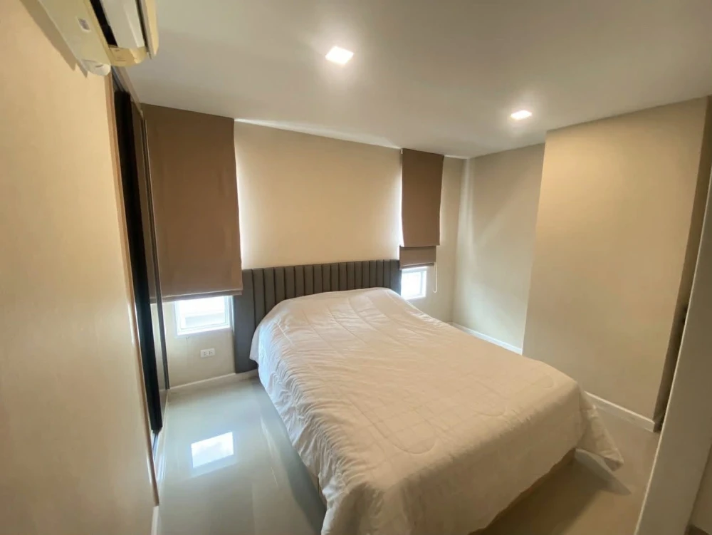 JW Condo Don Mueang for rent. Ready to move in. Fully furnished. Affordable price. Book now, don't miss out!