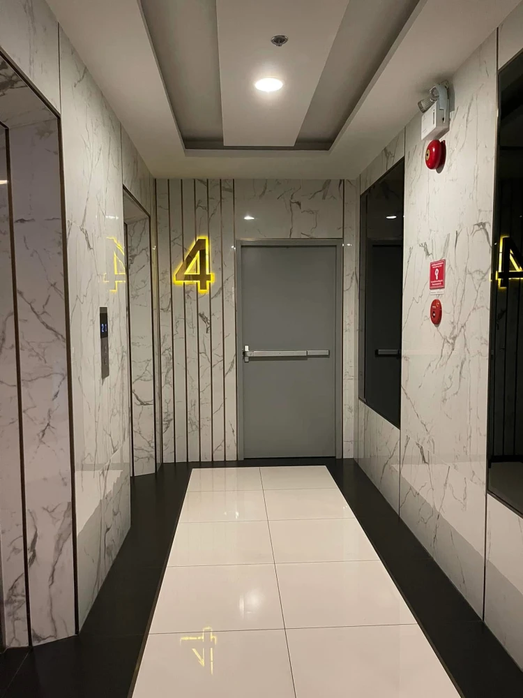 ให้เช่า JW Station @ Ramintra ห้องชั้น 4 พร้อมเฟอร์นิเจอร์แน่น มาแต่ตัวเข้าอยู่ได้เลย