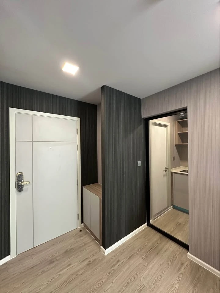 ให้เช่า Kave Colony ห้องสตูิโอ ชั้น 2 ไม่สูง ติดวอลเปเปอร์ทั้งห้อง เฟอร์เครื่องใช้ไฟฟ้าครบ ไม่ควรพลาดเด็ดขาด