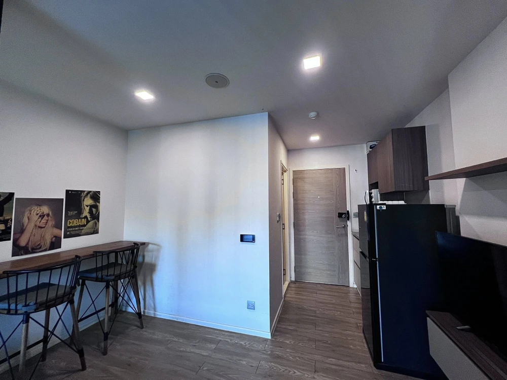 ให้เช่า Kave Town Space ห้องสตูดิโอ เฟอร์และสิ่งอำนวยความสะดวกครบครัน หิ้วกระเป๋าเข้าอยู่ได้เลย