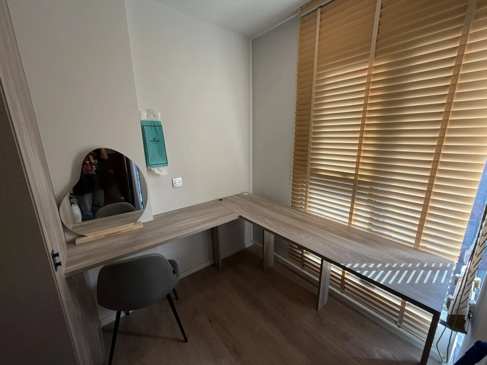 ให้เช่า Kave TU ห้องชั้น 6 บิ้วอินหัวเตียงอย่างดี เฟอร์นิเจอร์ครบครัน หิ้วกระเป๋าเข้าอยู่ได้เลยจ้า