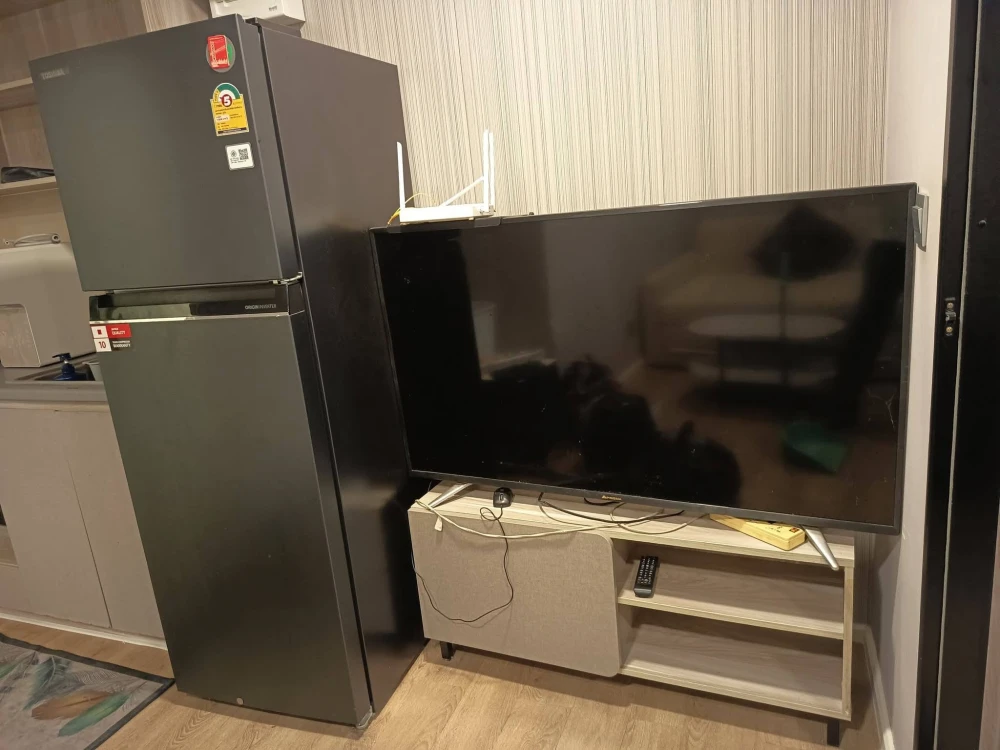 ให้เช่า Kave TU ห้องน่าอยู่ ชั้น 5 ติดวอลเปเปอร์อย่างดี เฟอร์นิเจอร์ครบครัน หิ้วกระเป๋าเข้าอยู่ได้เลยจ้า